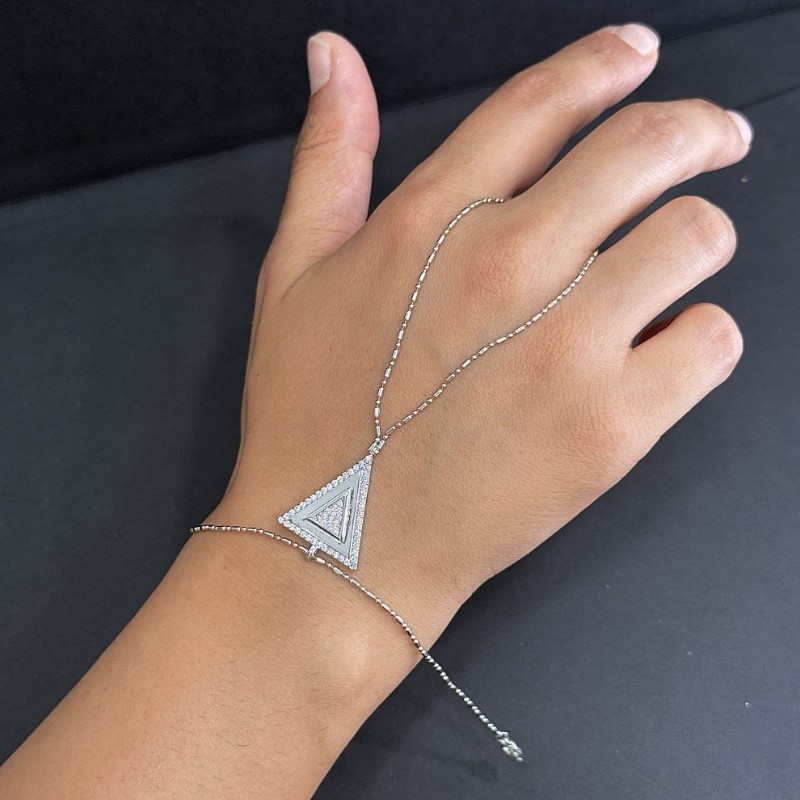 Üçgen Tasarım Şahmeran resmi