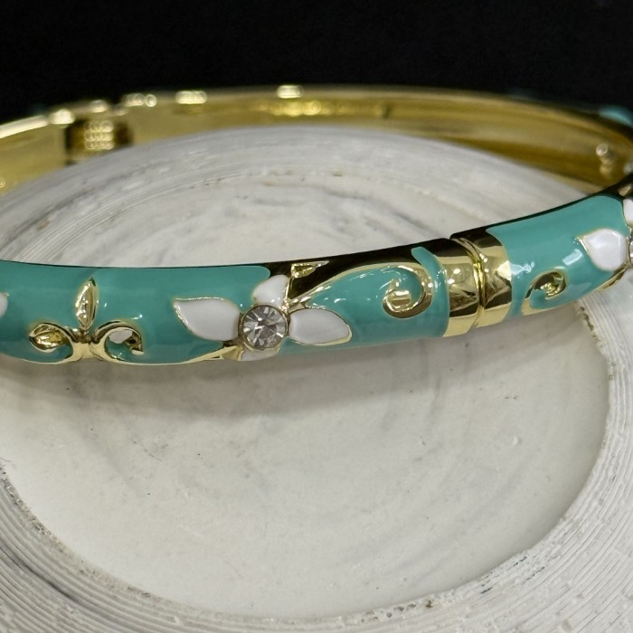 Turkuaz Ebruli Beyazlı Kelepçe resmi