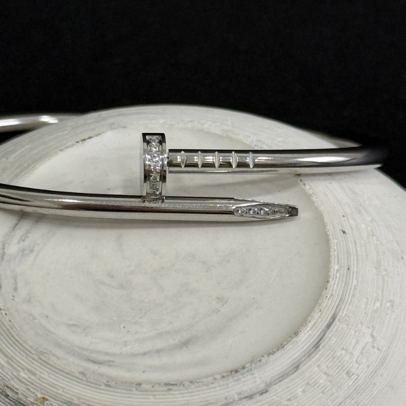 Çivi Minimal Taşlı Silver Çelik Kelepçe resmi