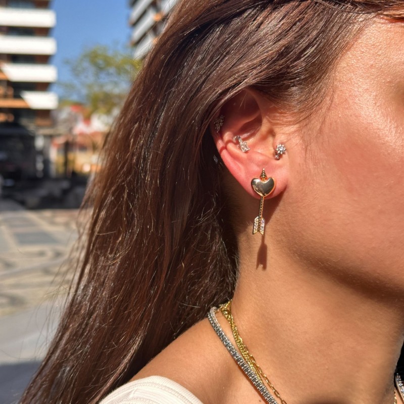 Ok Saplanmış Kalp Küpe Gold resmi