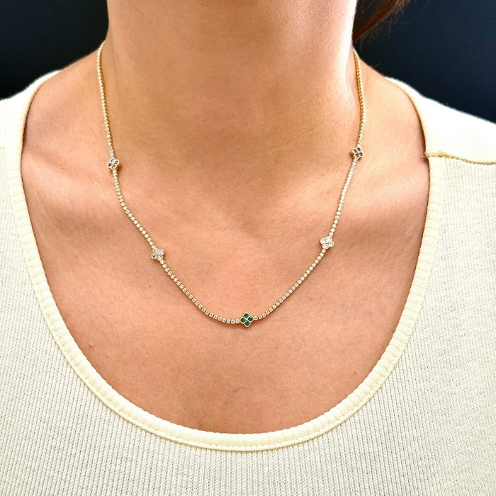 Minimal Suyolu Renkli Yonca Kolye resmi