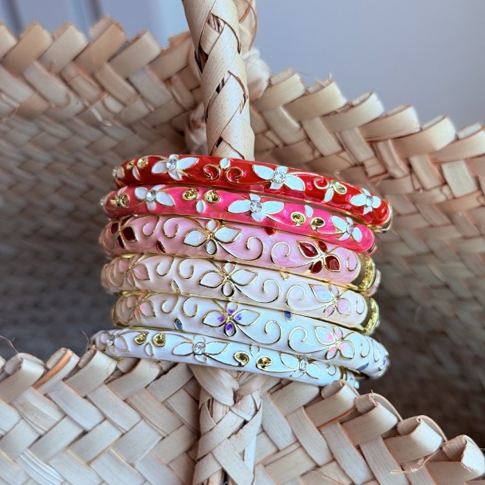 Kırmızı Mineli Daisy Koleksiyonu Bileklik resmi