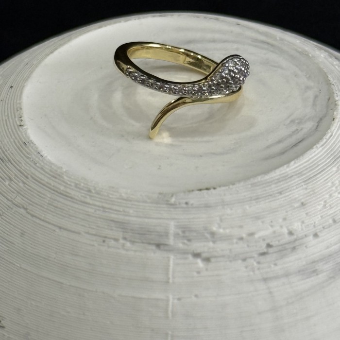 Zarif Kavisli Yüzük resmi