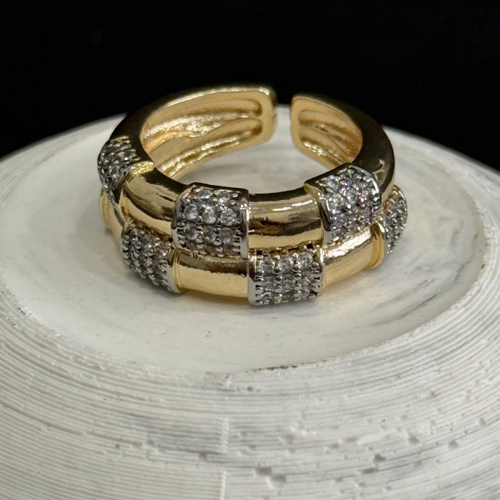 Blok Taşlı Zarafet Yüzük resmi