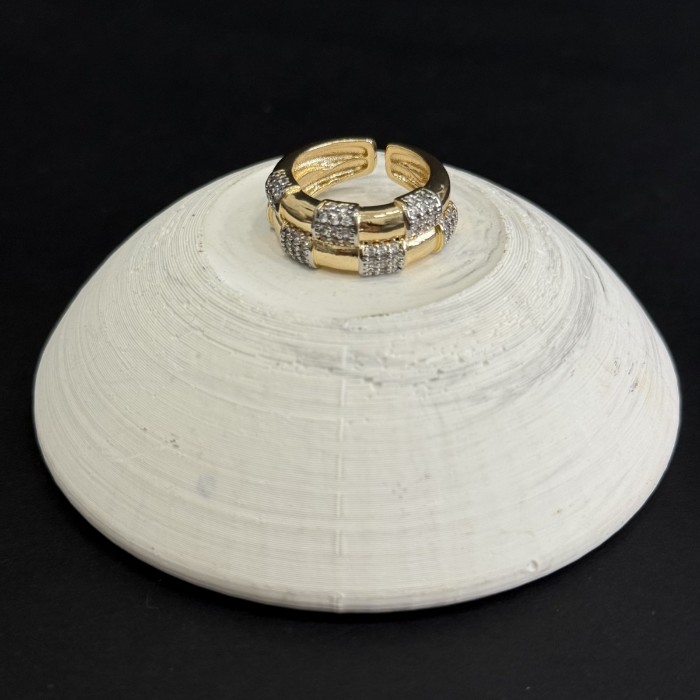 Blok Taşlı Zarafet Yüzük resmi