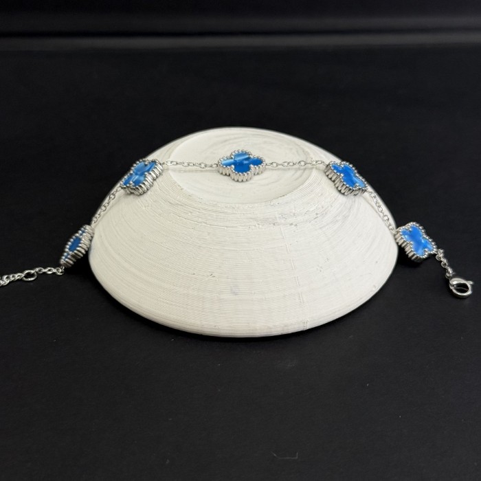 Mavi Dört Yapraklı Taşlı Bileklik Çelik resmi