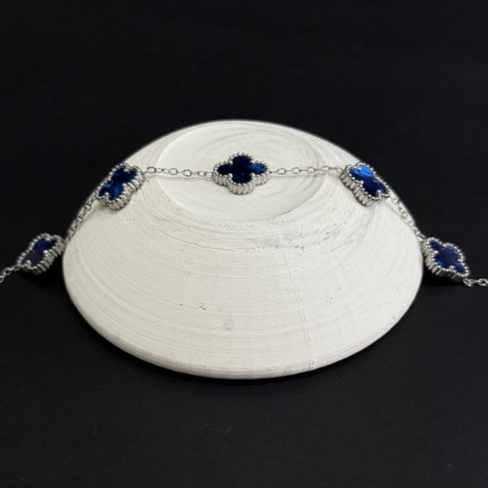 Lacivert Dört Yapraklı Taşlı Bileklik Çelik resmi