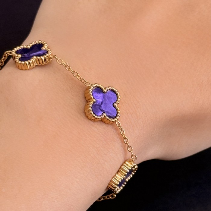 Mor Dört Yapraklı Taşlı Bileklik (Altın Detaylı) Çelik resmi