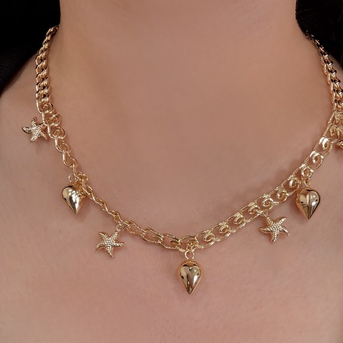 Altın Yıldız & Damla Uçlu Kolye resmi