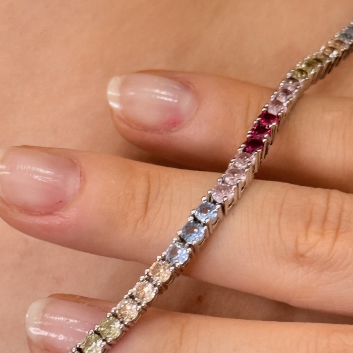 Vibrant Glow Gümüş Kolye resmi