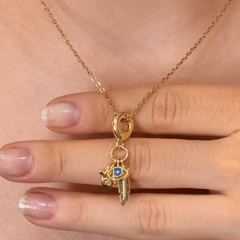 Üçlü Nazar Charm Kolye – Şıklık ve Koruyuculuk Bir Arada resmi