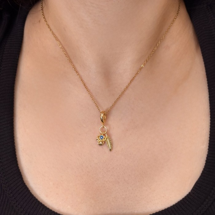 Üçlü Nazar Charm Kolye – Şıklık ve Koruyuculuk Bir Arada resmi