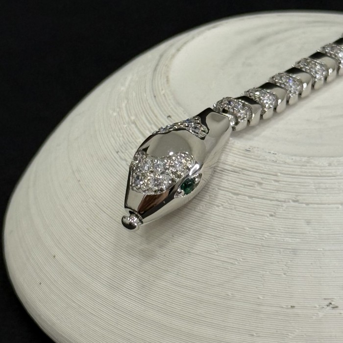 Yeşil Gözlü Yılan Bilezik – Gümüş Ton, Segment Üzeri Taş Dizilim resmi