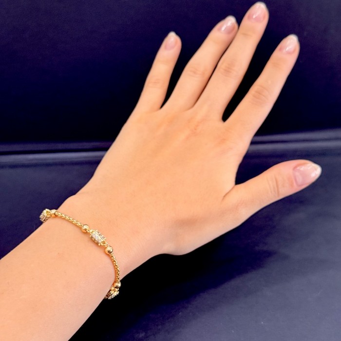 İnce Zincirli Üç İstasyon Zirkon Bileklik – Altın Tonlu İthal resmi