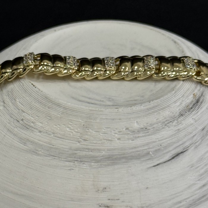 Taş Vurgulu Kalın Zincir Bileklik (Cuban Stil) – Altın Tonlu Xuping resmi