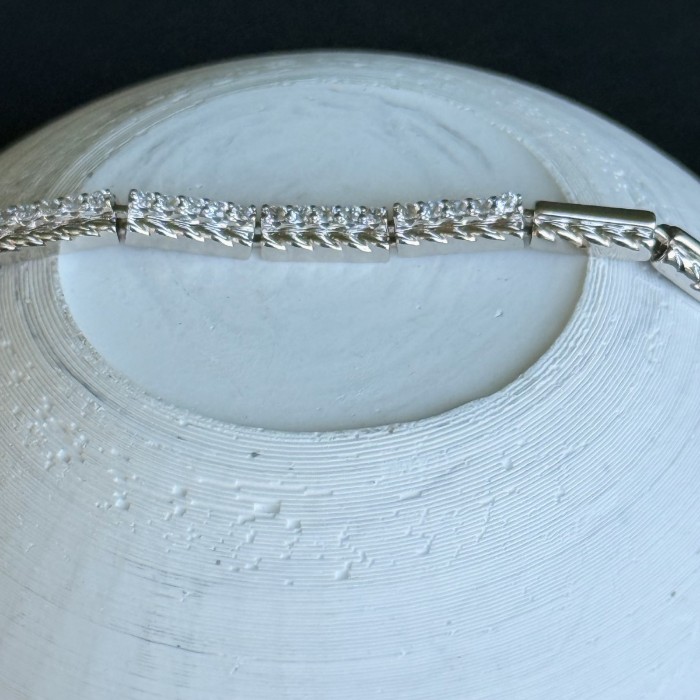 Örgü Motifli Dikdörtgen Bilezik Xuping  resmi