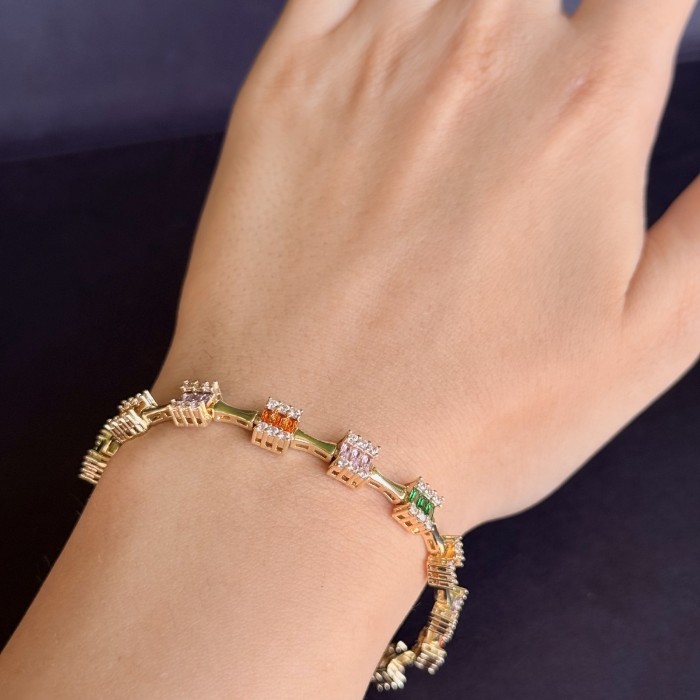 Renkli Taşlı Zarif Bilezik resmi