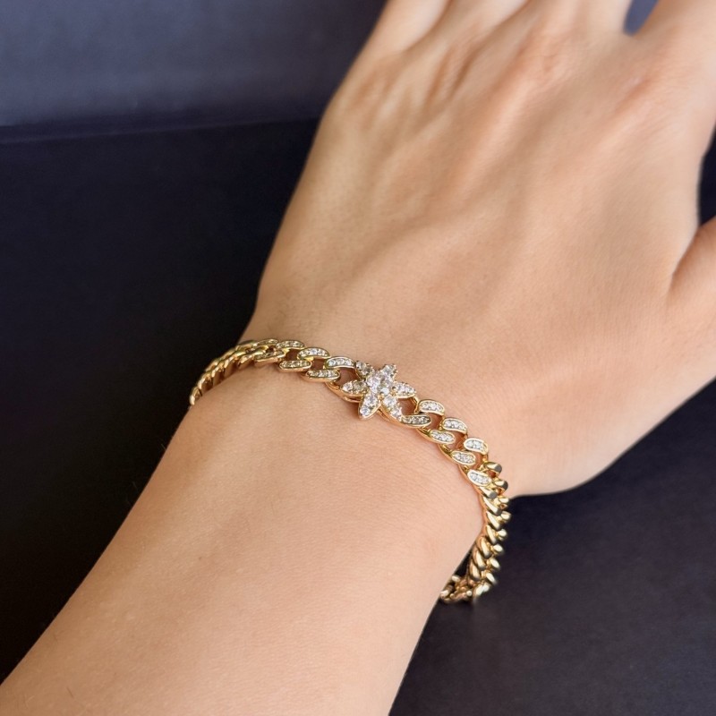 Çiçek Motifli Taşlı Bileklik resmi