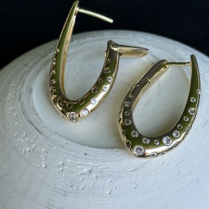 Damla Formlu Renkli Küpe resmi