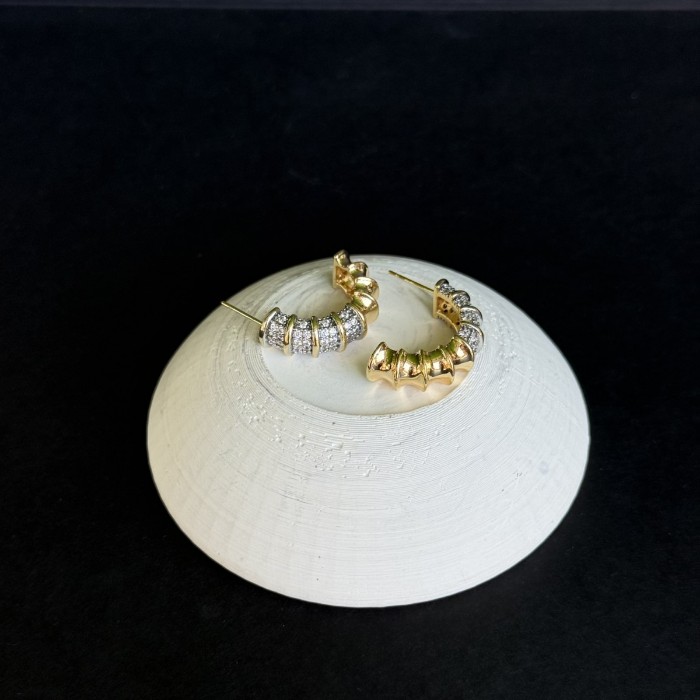 Altın Çizgili Taşlı Halka Küpe resmi