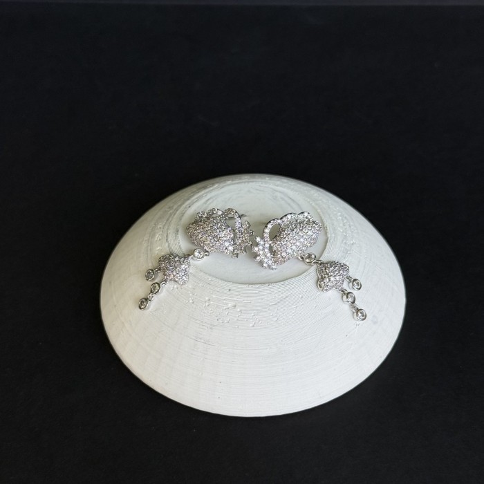 ☁️Bulut Formlu Taşlı Küpe resmi