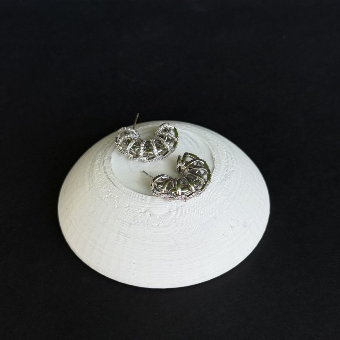 Gümüş Taşlı Kafes Küpe resmi