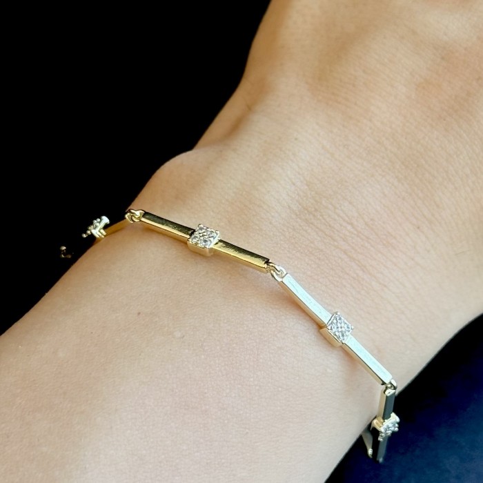 Sade ve Şık Gold Bileklik resmi