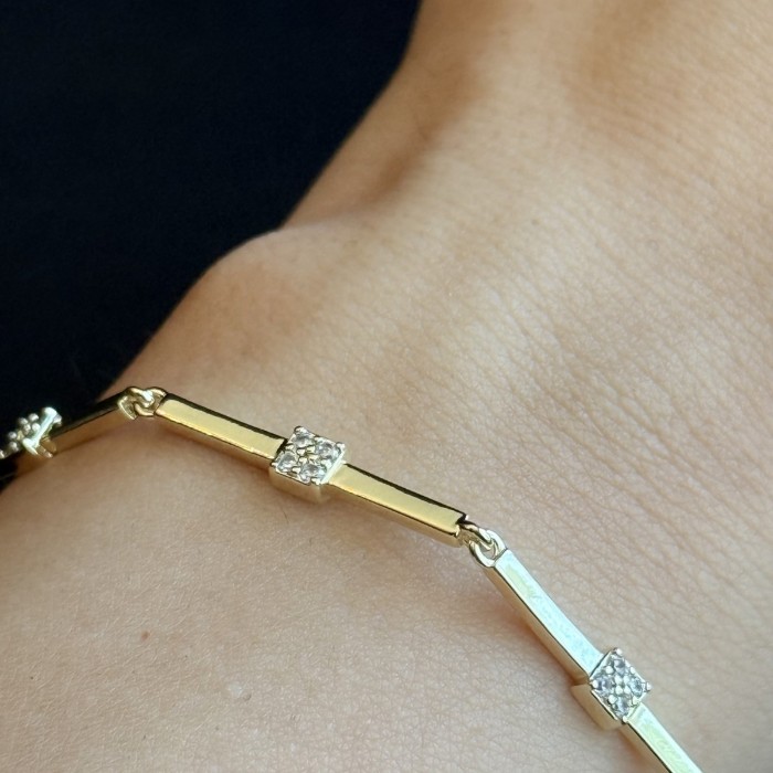 Sade ve Şık Gold Bileklik resmi