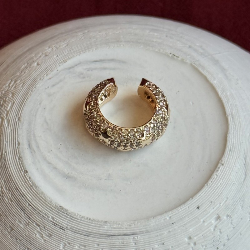 Yıldız Detaylı Gold Earcuff: Parıldayan Şıklık resmi