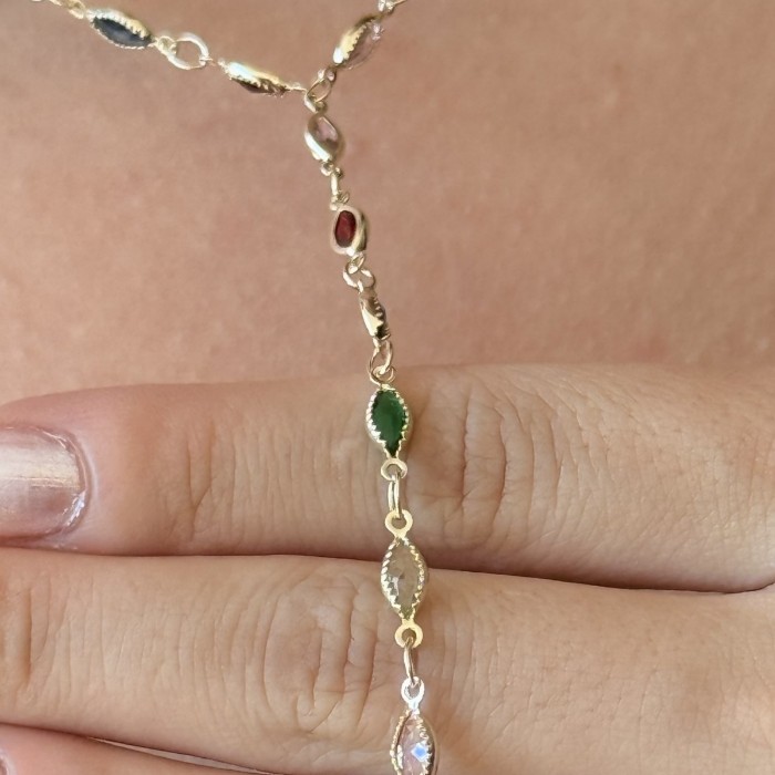 Renkli Y Kolye – Işıltını Yansıt resmi