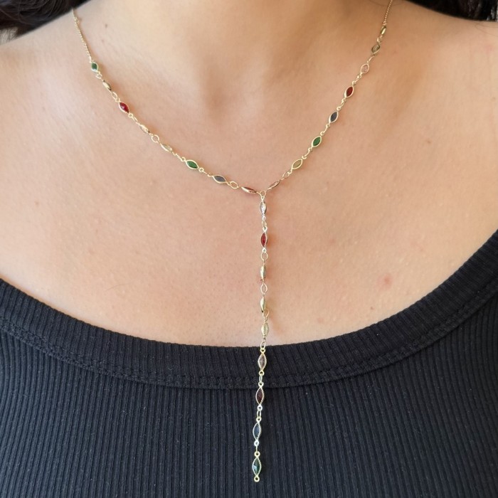 Renkli Y Kolye – Işıltını Yansıt resmi