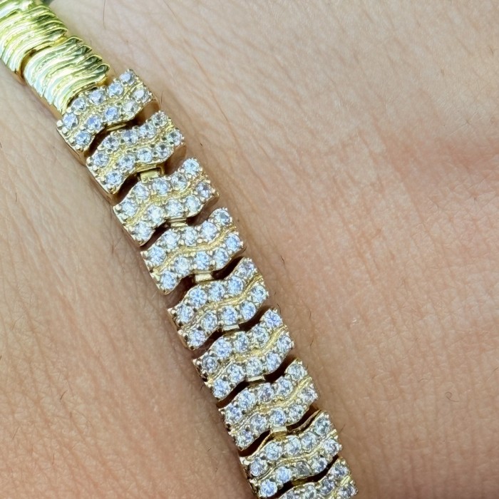 Dalgalı Taş Sıralı Bileklik resmi