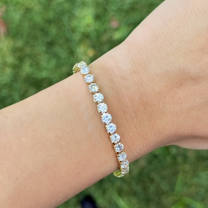 Klasik Tek Sıra Taşlı Bileklik resmi