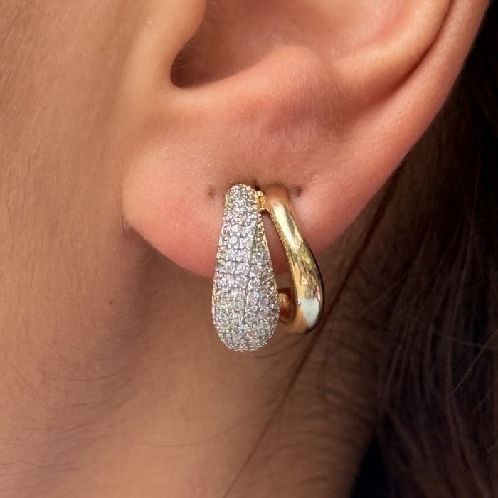 İnce ve Zarif: Gold & Silver Minimal Küpe resmi