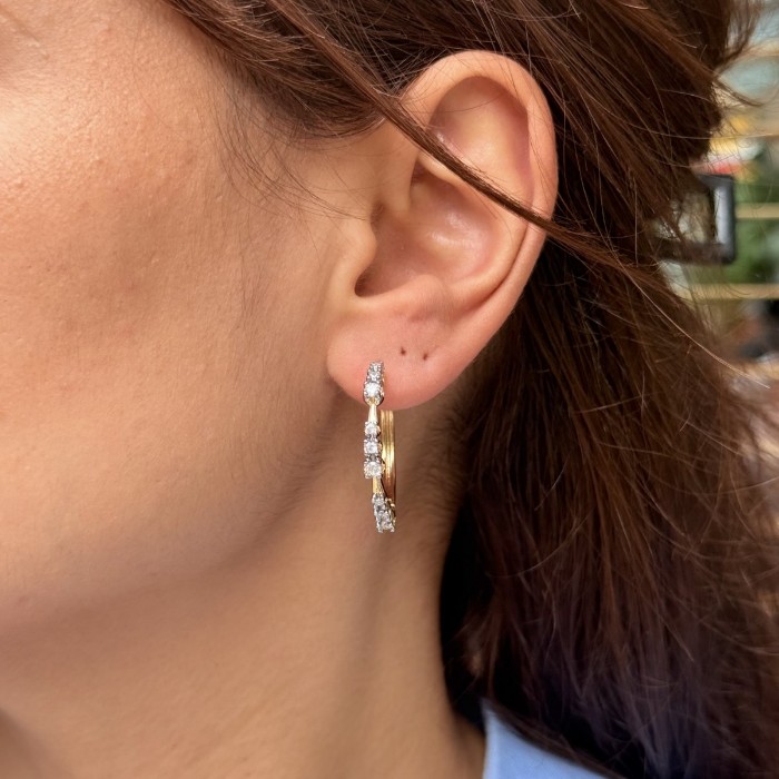 Çift Tonlu Zarafet: Silver & Gold Halka Küpe resmi