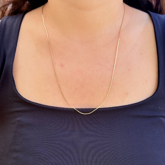 Uzun İnce Altın Zincir Kolye resmi