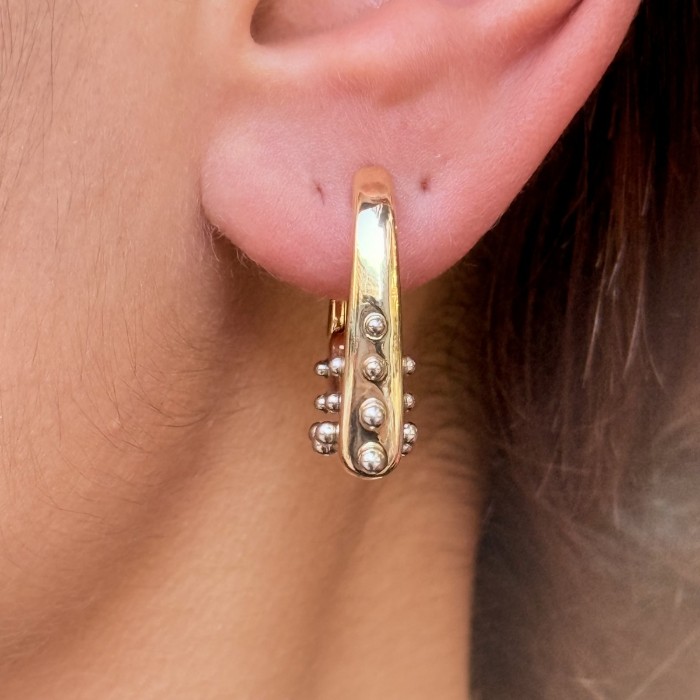 Nokta Dokulu Altın Küpe resmi