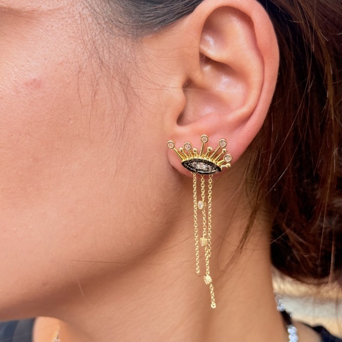 Göz Figürlü Zincir Küpe resmi