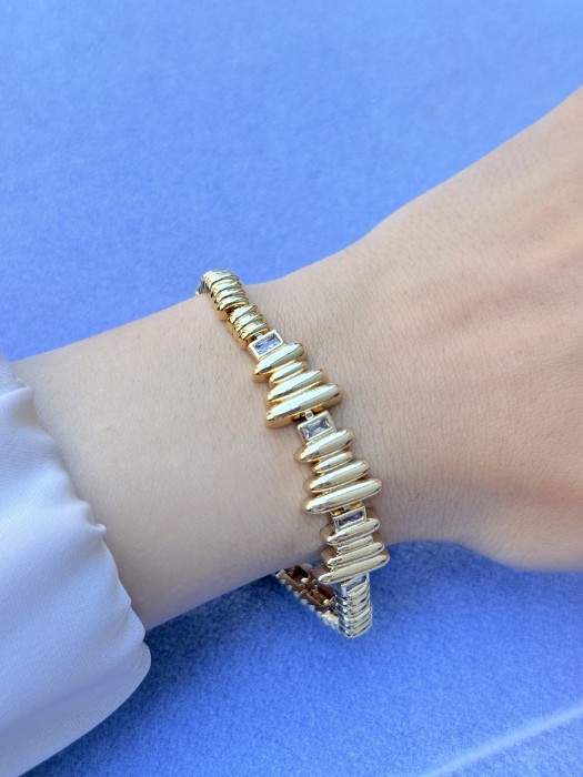 Yakut Taşlı Altın Tonlu Bilezik resmi