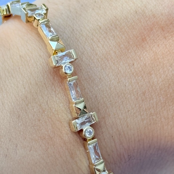 Dikdörtgen ve Yuvarlak Taşlı Bileklik resmi