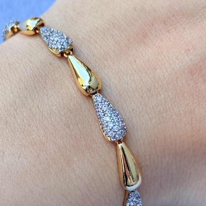 Damla Formlu Bileklik resmi