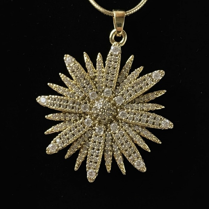 Güneş Motifli Kolye resmi