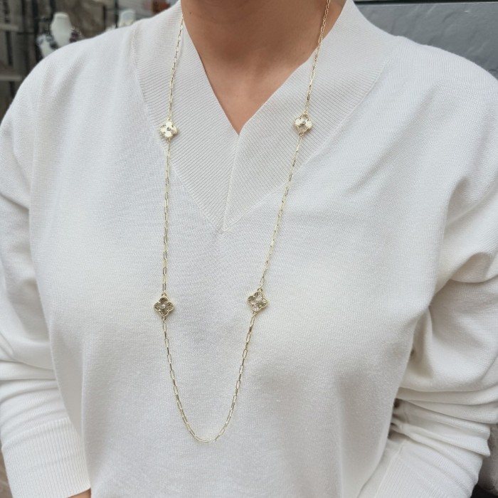 Yonca Figürlü Uzun Kolye resmi