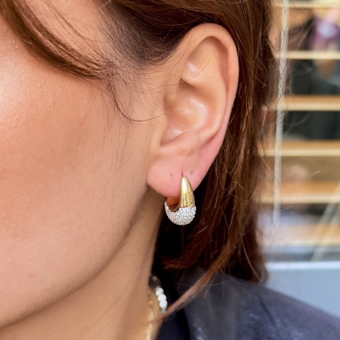 Altın Uçlu Taşlı Küpe resmi