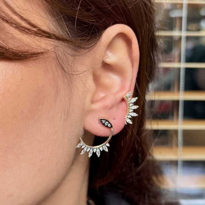 Siyah Detaylı Yarım Halo Küpe resmi