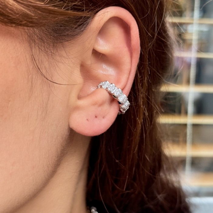 Renkli Taşlı Kıkırdak Küpe resmi