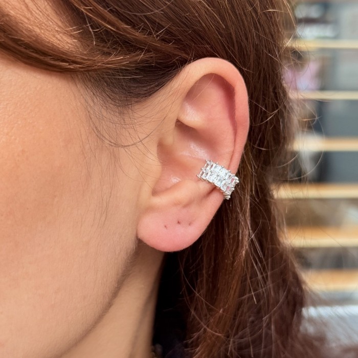 Gümüş Dikdörtgen Taşlı Kıkırdak Küpe resmi