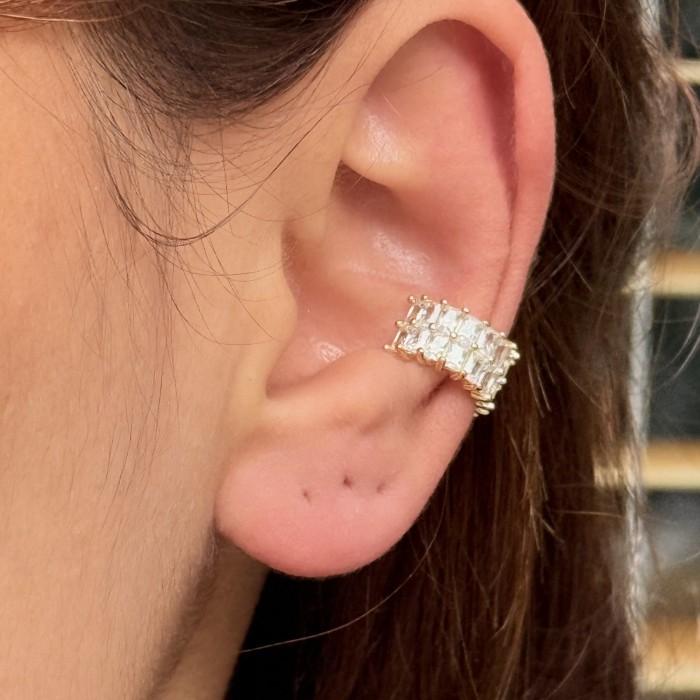 Altın Dikdörtgen Taşlı Kıkırdak Küpe resmi