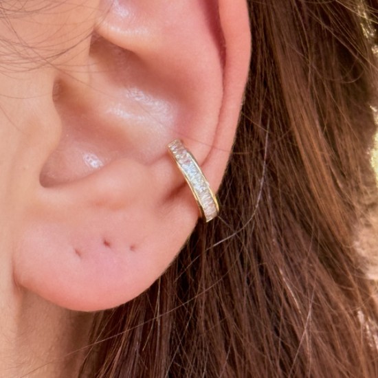 Altın Dikdörtgen Taşlı Kıkırdak Küpe resmi