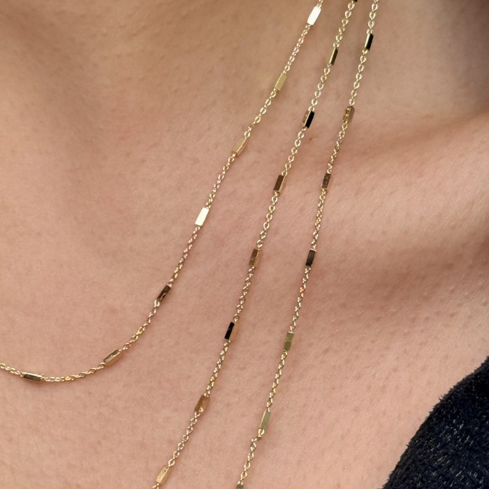 Dört Katlı Işıltı Zincir Kolye resmi